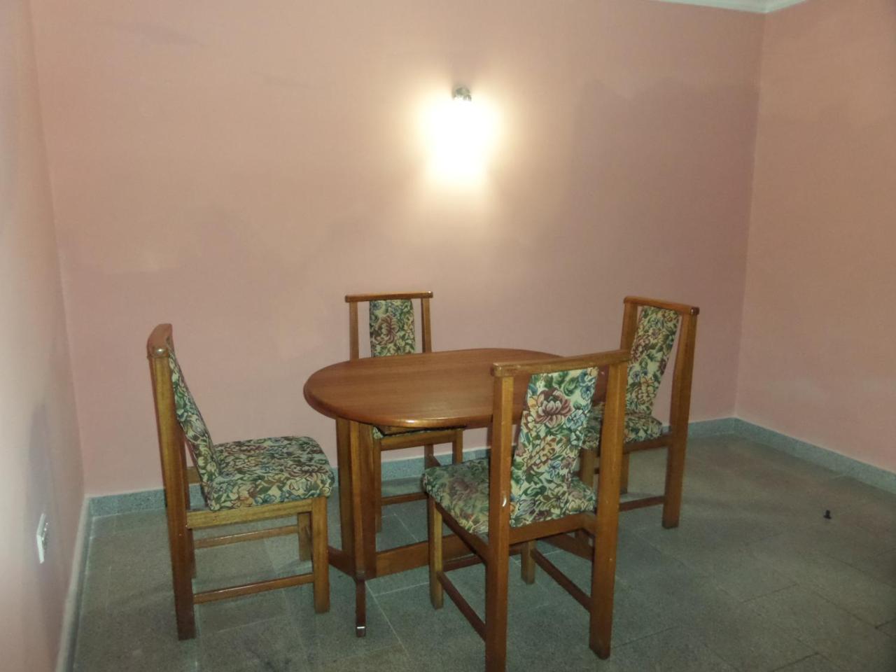 לגוס Hotel Newcastle מראה חיצוני תמונה