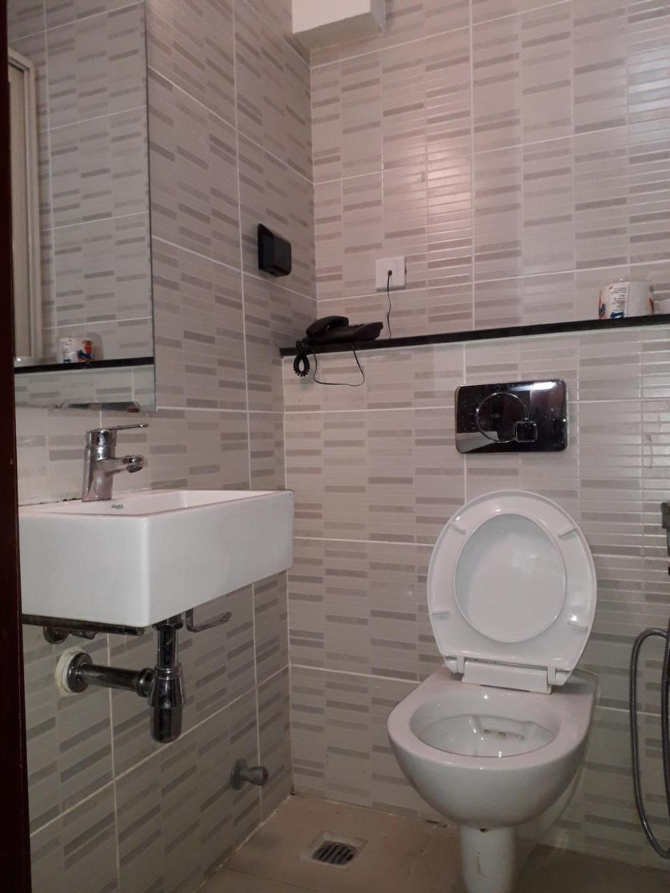 לגוס Hotel Newcastle מראה חיצוני תמונה